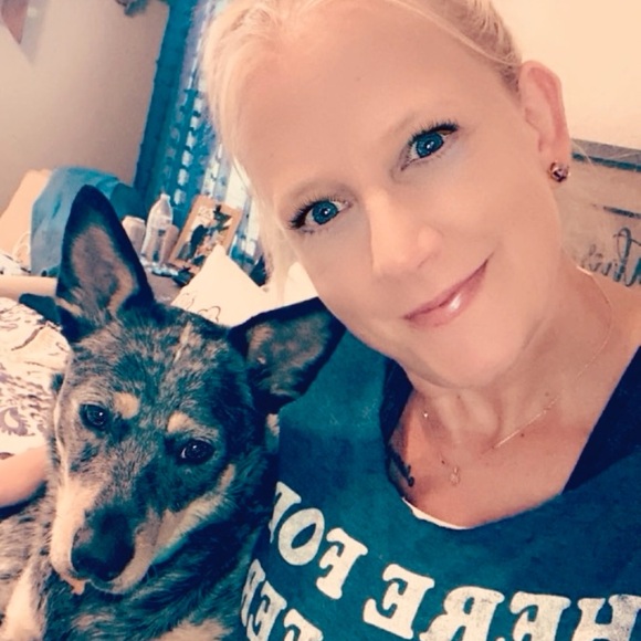 Meet your Posher, Shannon - Picture 2 of 4